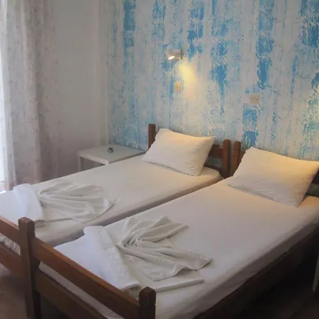 Anetta Aparthotel *